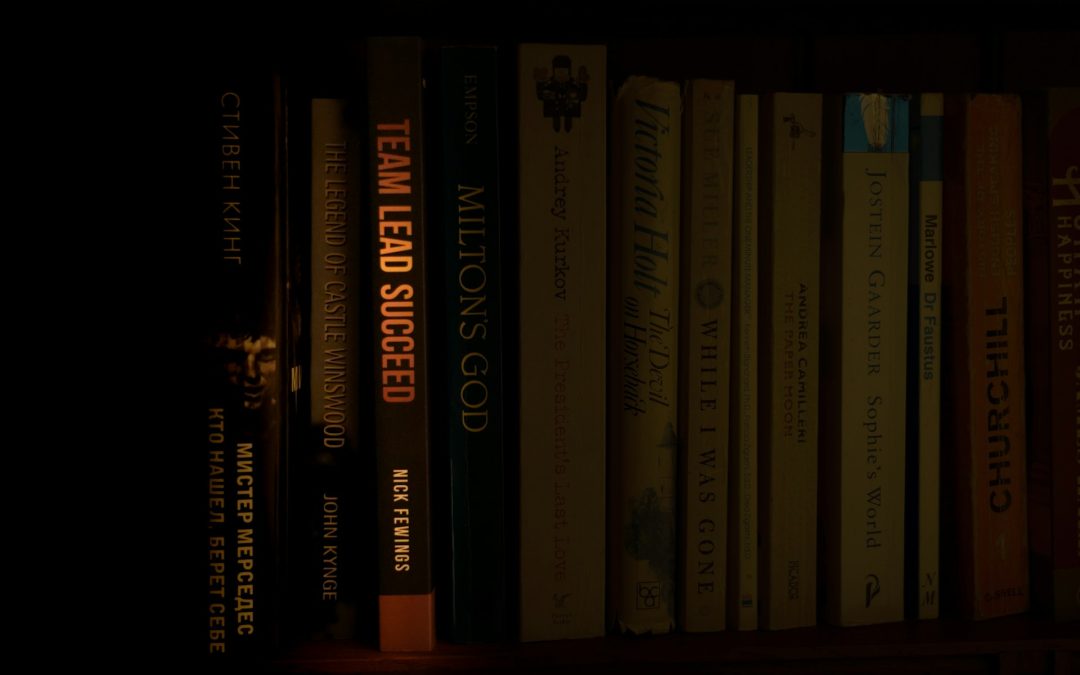 How Leadership Books Build Integrity and Shape a Good Leader